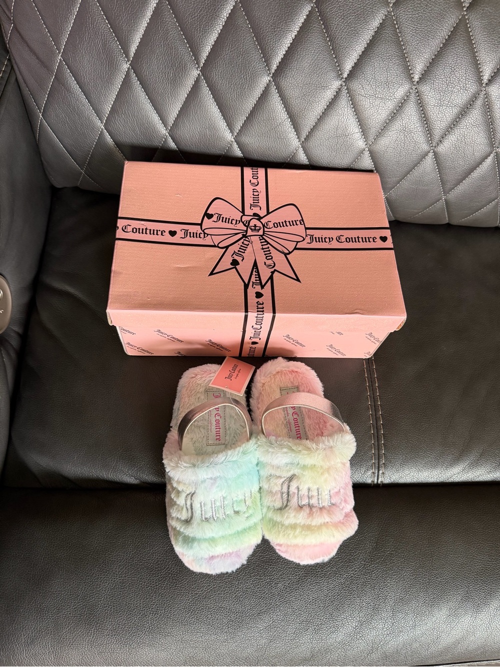 Juicy Couture slippers